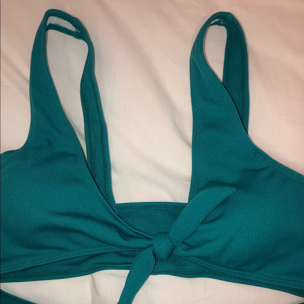 Ribbed Bikini - Picture 2 of 4